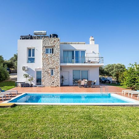 Dimitra Apartment With Private Pool And Sea View -The Ground Floor Of A Two Storey Building Даратсо Экстерьер фото