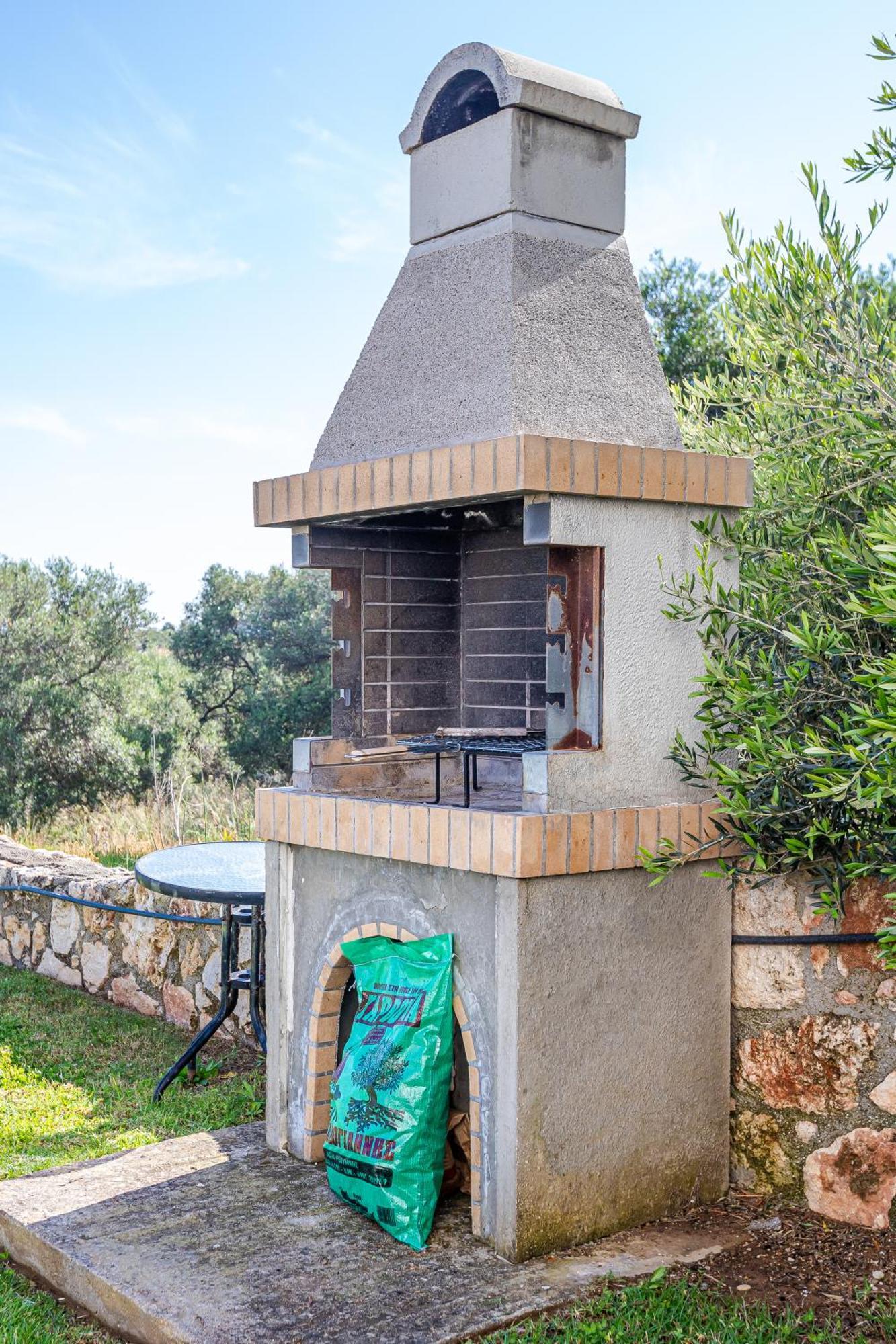Dimitra Apartment With Private Pool And Sea View -The Ground Floor Of A Two Storey Building Даратсо Экстерьер фото