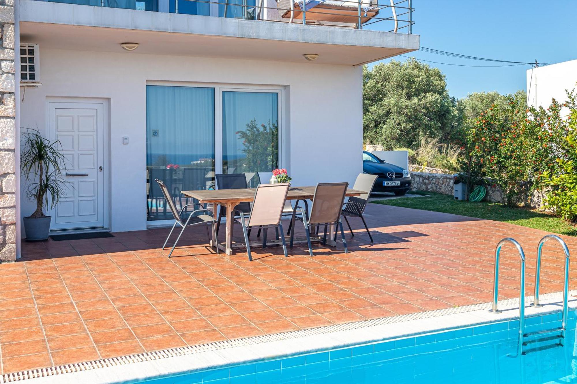 Dimitra Apartment With Private Pool And Sea View -The Ground Floor Of A Two Storey Building Даратсо Экстерьер фото